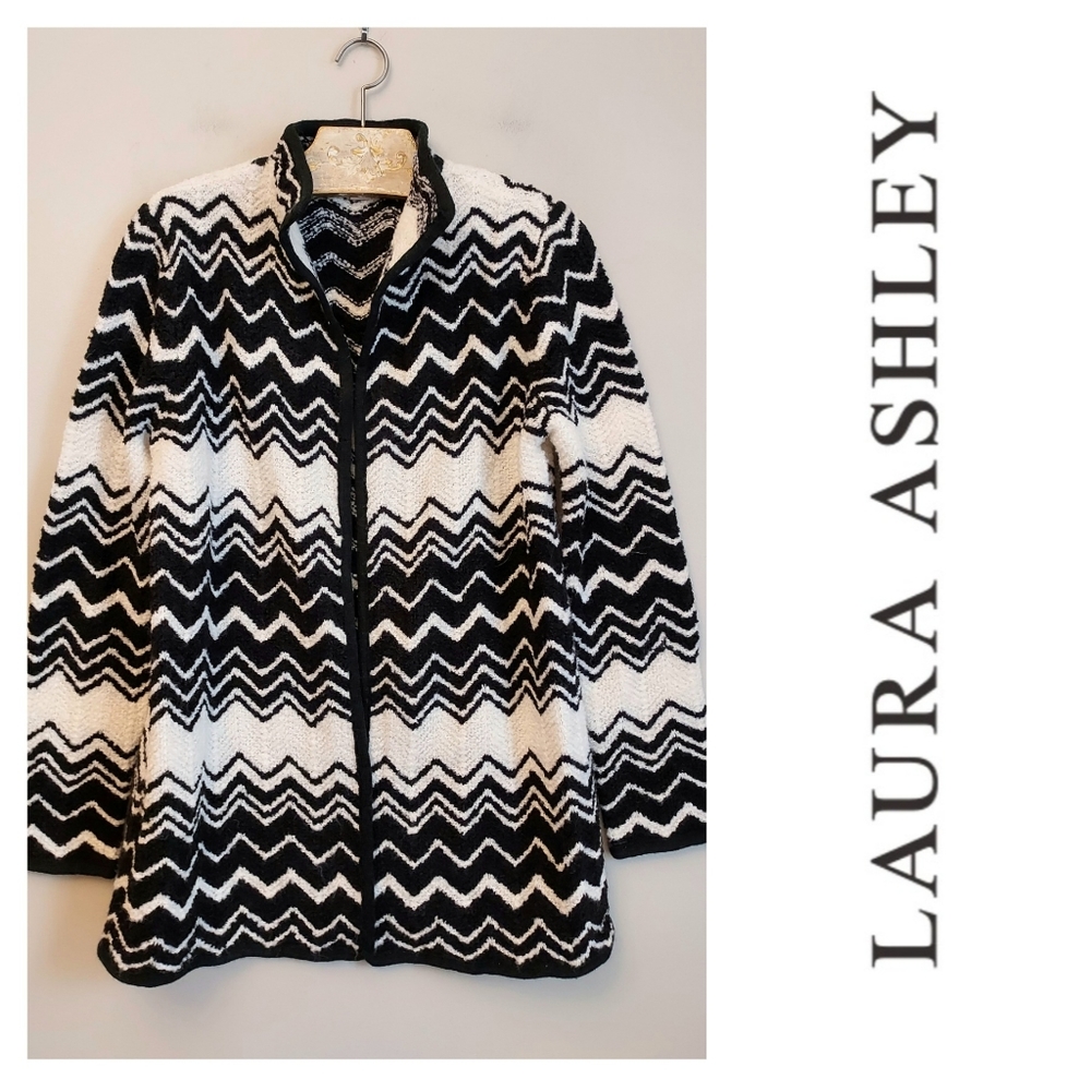Laura Ashley NEW Geometric Open Drape Cardigan Sweater Size Medium